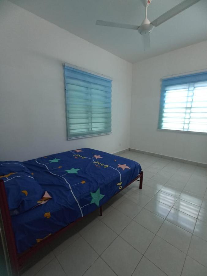 Aisya Homestay Bajet Karak Setia Ngoại thất bức ảnh