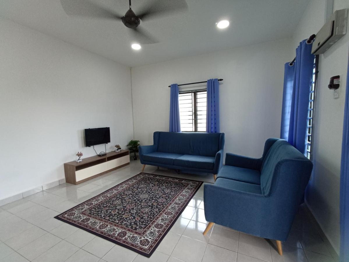 Aisya Homestay Bajet Karak Setia Ngoại thất bức ảnh